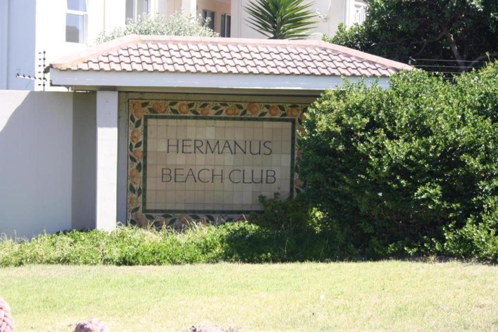 Hermanus Beach Club - St Tides House 19 Hotel Екстериор снимка